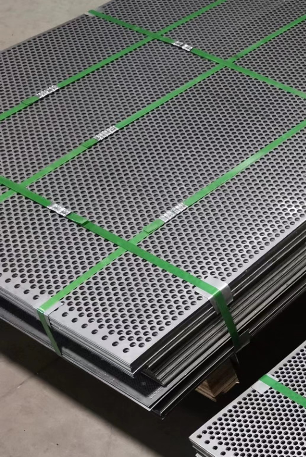 沖孔網、沖孔板、沖孔篩板：三者的區別與實際應用分析